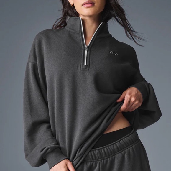 ALO Yoga Tops - Alo Yoga Accolade 1/4 Zip Pullover Anthracite M